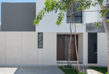 Casa en  Calle 34 490b-496a, Chuminópolis, Mérida, Yucatán, 97000, Mex