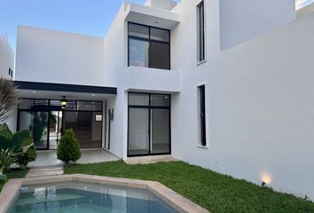Casa en condominio en  Avenida Natura, Cholul, Mérida, Yucatán, 97305, Mex