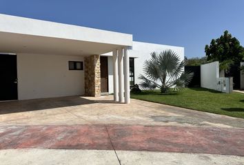 Casa en  Calle 42, Conkal, Yucatán, 97346, Mex