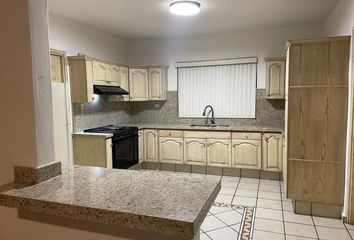 Casa en  Calle San Alberto, Valle De Santa Elena, Saltillo, Coahuila De Zaragoza, 25023, Mex