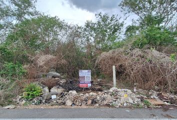 Lote de Terreno en  Calle 48, San Juan Bautista, Mérida, Yucatán, 97302, Mex