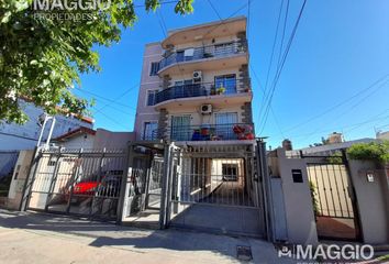 Departamento en  Villa Sarmiento, Partido De Morón