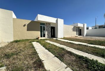 Casa en  Calle 11c, Gran Santa Fé Norte, Mérida, Yucatán, 97314, Mex
