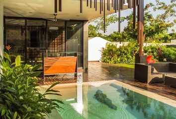 Casa en condominio en  Avenida Paseo Del Jaguar, Yucatán Country Club, Mérida, Yucatán, 97308, Mex