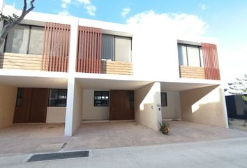 Casa en  Calle 18 108-108, Cholul, Mérida, Yucatán, 97305, Mex