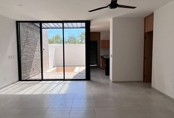 Casa en condominio en  Pueblo Temozon Norte, Mérida, Yucatán