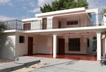 Casa en  Calle 67, Lourdes, Mérida, Yucatán, 97000, Mex