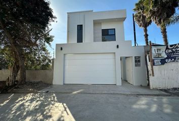 Casa en  Aeropuerto, Baja California, Baja California Norte