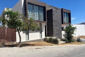 Casa en  Paseo Del Molino, El Molino Residencial Golf, León, Guanajuato, 37138, Mex
