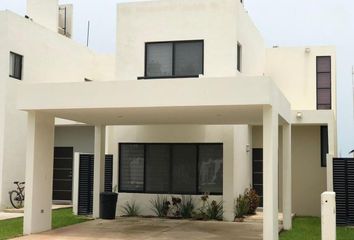 Casa en  Calle 24 102a-102c, Conkal, Yucatán, 97345, Mex