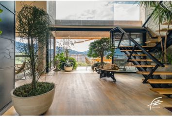 Casa en  San Lucas, Medellín