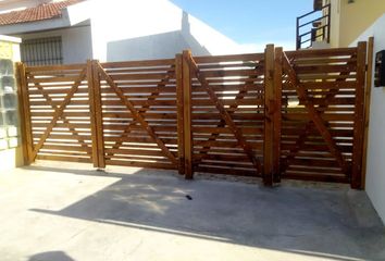 Departamento en  Calle 60 38, Mar Del Tuyú, La Costa, B7108, Provincia De Buenos Aires, Arg