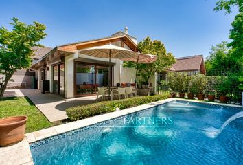 Casa en  Vitacura, Provincia De Santiago