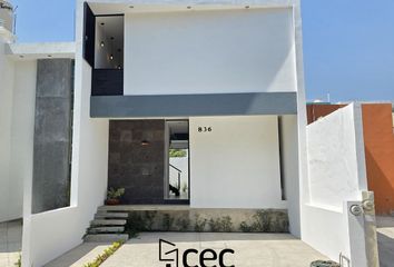 Casa en  Avenida La Villita, Montellano, Ciudad De Villa De Álvarez, Villa De Álvarez, Colima, 28989, Mex