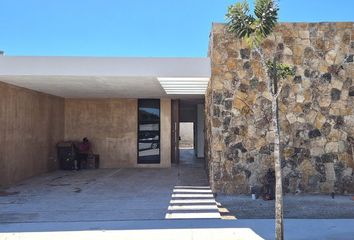 Casa en  Calle Las Despeinadas, Cholul, Villas Cholul, Mérida, Yucatán, 97305, Mex