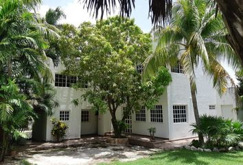 Casa en  Calle 7, San Juan Bautista, Mérida, Yucatán, 97302, Mex