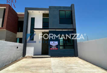 Casa en  Camino Real, Colima