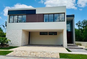 Casa en condominio en  Yucatán Country Club, Mérida, Yucatán, Mex