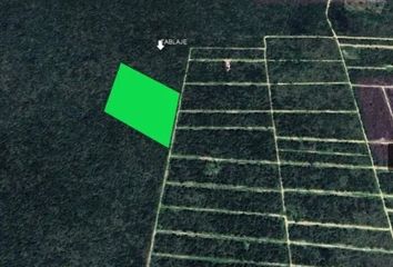 Lote de Terreno en  Calle 20, Yaxkukul, Yucatán, 97348, Mex