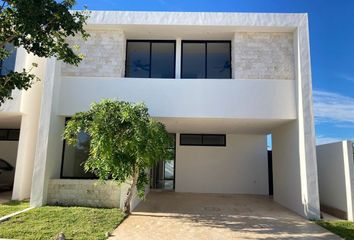Casa en condominio en  Calle 20 20, Conkal, Yucatán, 97345, Mex