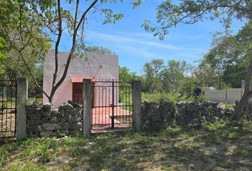 Lote de Terreno en  Calle 21 80-84, Ucú, Yucatán, 97357, Mex