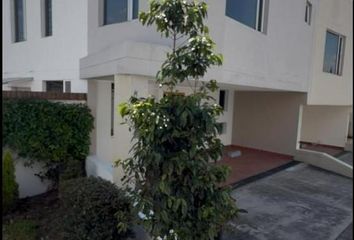 Casa en  Cumbayá, Quito
