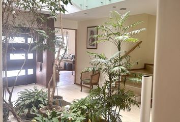 Casa en  Privada Cuicacalli, Club Cuicacalli, Naucalpan De Juárez, México, 53100, Mex