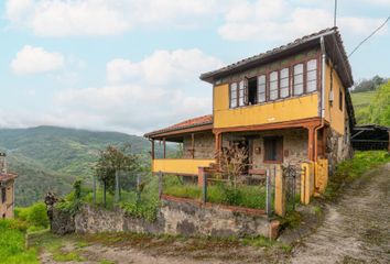 Chalet en  Pola De Lena, Asturias