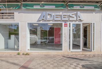 Local Comercial en  Los Remedios, Sevilla
