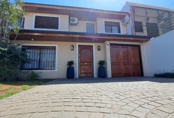 Casa en  Villa Sarmiento, Partido De Morón