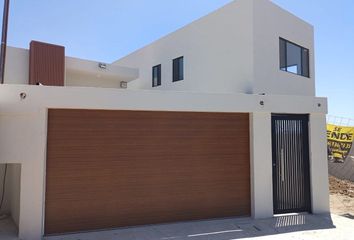 Casa en  Calle Puerto De La Paz 201, Lomas Del Sauzal, El Sauzal De Rodríguez, Ensenada, Baja California, 22760, Mex