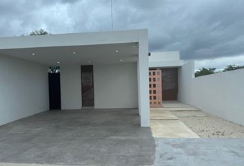 Casa en  Núcleo Sodzil, Mérida, Yucatán