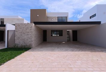 Casa en  Avenida Natura, Cholul, Mérida, Yucatán, 97305, Mex