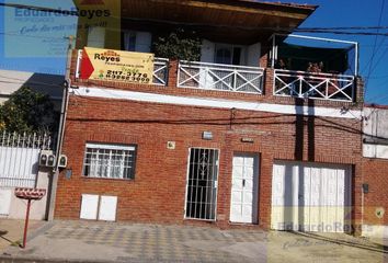 Departamento en  Remedios De Escalada, Partido De Lanús