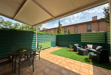 Chalet en  Cartuja Baja, Zaragoza