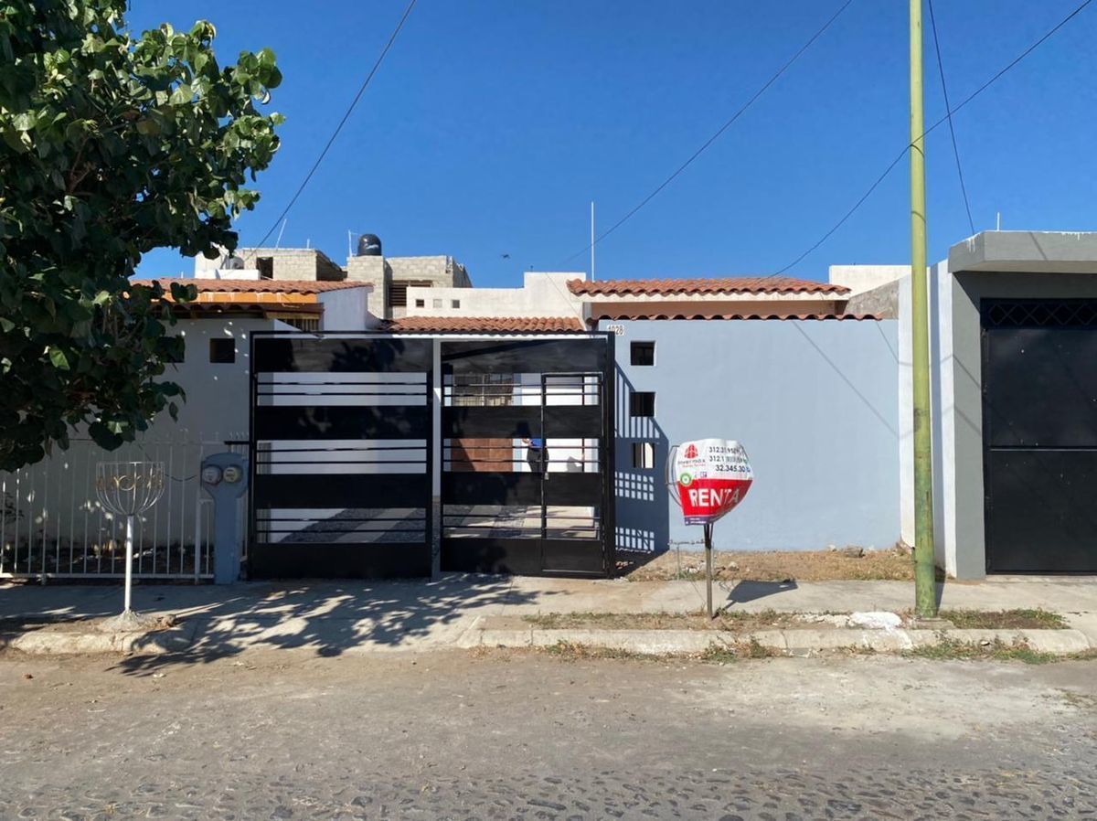 renta Casa en Alfonso Rolón Michel, Villa de Álvarez (EB-GT2068)- icasas.mx