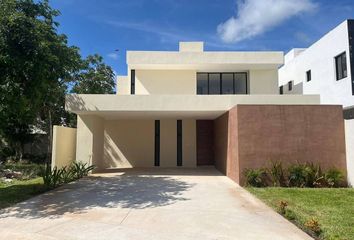 Casa en  Avenida Natura, Cholul, Mérida, Yucatán, 97305, Mex