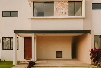 Casa en condominio en  Avenida 21, Mérida, Yucatán, 97305, Mex