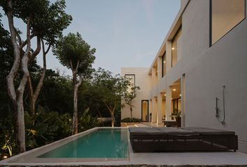 Casa en condominio en  Yucatan Country Club, Mérida, Yucatán, Mex