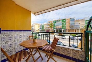 Chalet en  Distrito 2 - Urbanizaciones - Los Naúfragos, Torrevieja