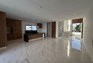 Casa en condominio en  Calle 20 20, Conkal, Yucatán, 97345, Mex