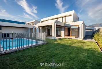 Casa en  Lo Barnechea, Provincia De Santiago