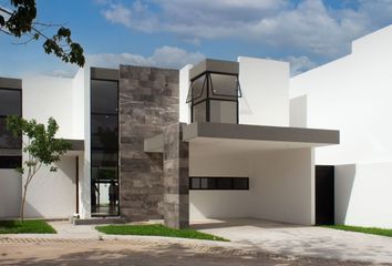 Casa en condominio en  Calle 28 100b, Cholul, Mérida, Yucatán, 97305, Mex