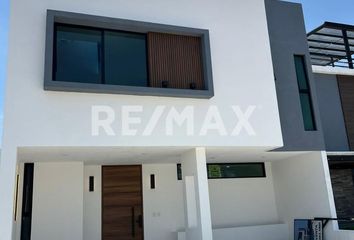 Casa en condominio en  Privada Arroyo De La Soledad, Corregidora, Querétaro, 76923, Mex