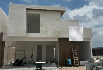 Casa en fraccionamiento en  Calle Rio Nilo, Privanzas Alejandría, Privanzas Del Campestre, Arteaga, Coahuila De Zaragoza, 25369, Mex