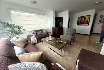 Casa en  Cumbayá, Quito