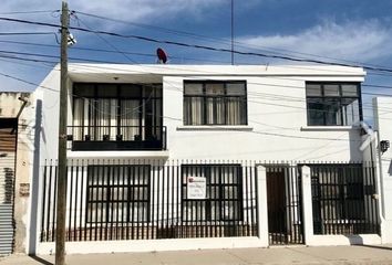 Casa en  Jardindes De La Victoria, Silao