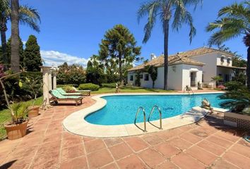 Chalet en  Cortes (san Pedro De Alcantara), Málaga Provincia