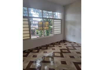 Apartamento en Carrera 24a 25 66, Aguablanca, Cali, Valle Del Cauca, Col