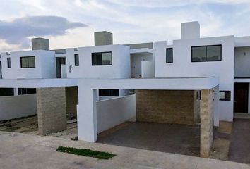 Casa en condominio en  San Pedro Cholul, Mérida, Yucatán
